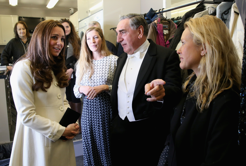 Illustration for article titled Be Cool, Anglophiles: Kate Middleton Visited the Set of Downton Abbey